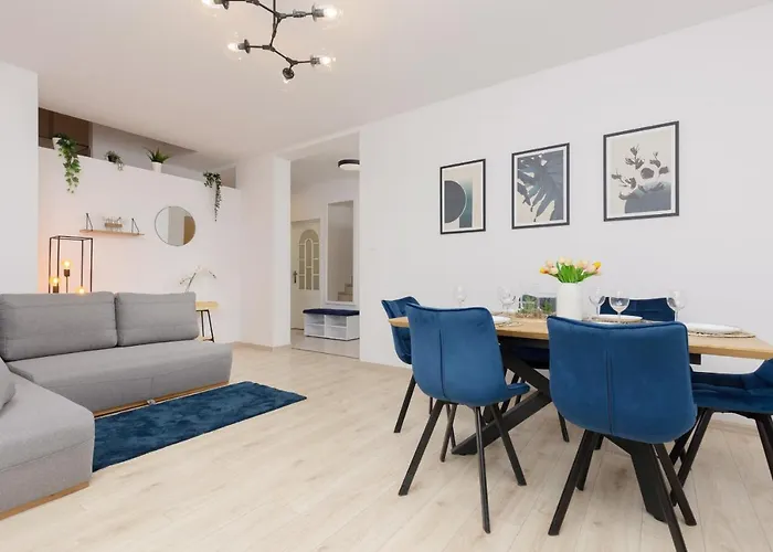 Metro Bemowo Two-storey Pelczynskiego By Renters