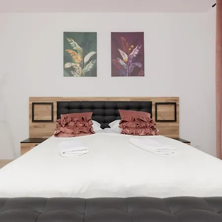 Metro Bemowo Two-storey Pelczynskiego By Renters Varsovia