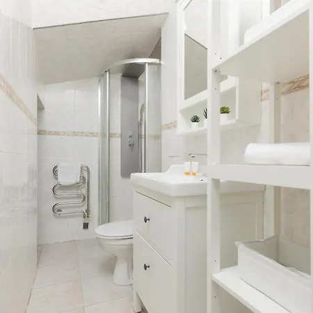 Metro Bemowo Two-storey Pelczynskiego By Renters