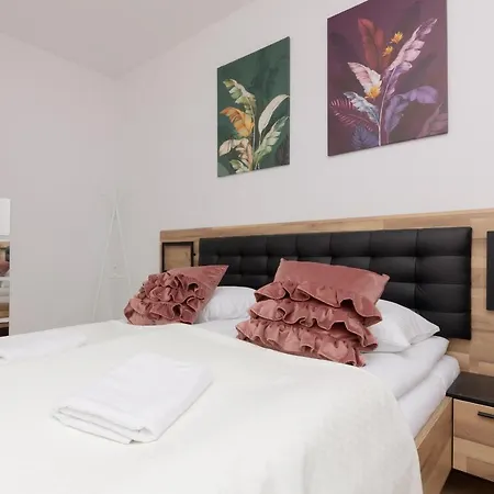 Metro Bemowo Two-storey Pelczynskiego By Renters