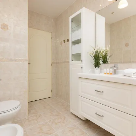 Metro Bemowo Two-storey Pelczynskiego By Renters