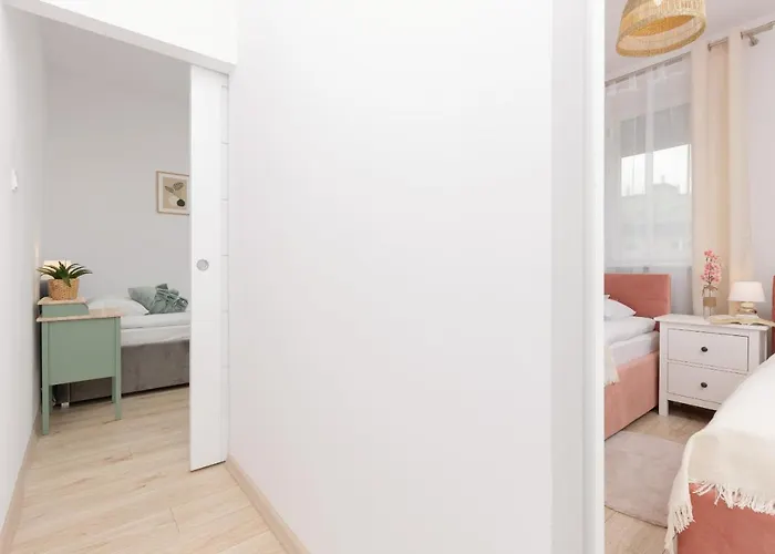 Metro Bemowo Two-storey Pelczynskiego By Renters Apartamento Varsóvia