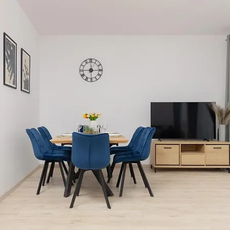 Apartmán Metro Bemowo Two-storey Pelczynskiego By Renters *