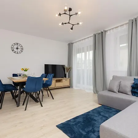 Metro Bemowo Two-storey Pelczynskiego By Renters Apartmán *