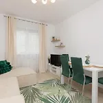 Metro Bemowo Two-storey Pelczynskiego By Renters