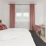 Apartmán Metro Bemowo Two-storey Pelczynskiego By Renters *