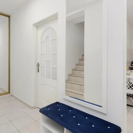 Metro Bemowo Two-storey Pelczynskiego By Renters דירה *