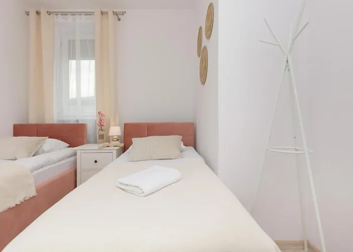 Appartement Metro Bemowo Two-storey Pelczynskiego By Renters